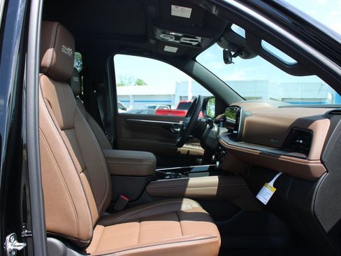 New 2026 Chevrolet Tahoe High Country AWD/4WD image 31