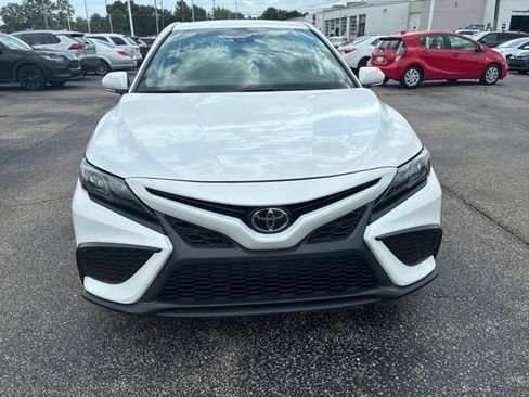 Used 2024 Toyota Camry SE FWD image 16