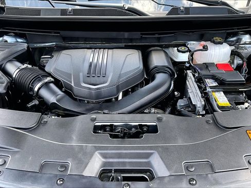 Used 2024 Chevrolet Traverse LT FWD image 32