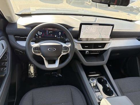 Certified 2025 Ford Explorer Active RWD image 10