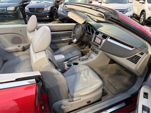 Used 2008 Chrysler Sebring Limited w/ Luxury Group image 25