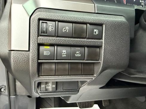 Certified 2024 Toyota Tacoma TRD Off-Road AWD/4WD image 27