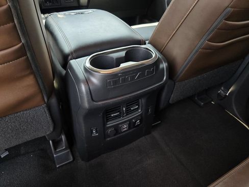Used 2019 Nissan Titan Platinum Reserve RWD image 14