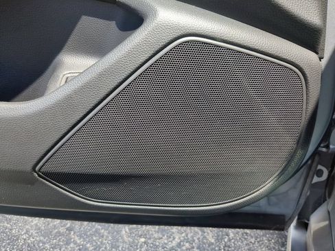 Used 2018 Honda Accord EX image 17
