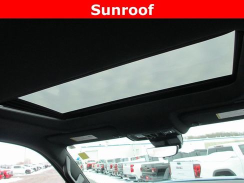 Used 2024 GMC Sierra 1500 AT4 w/ Technology Package image 15