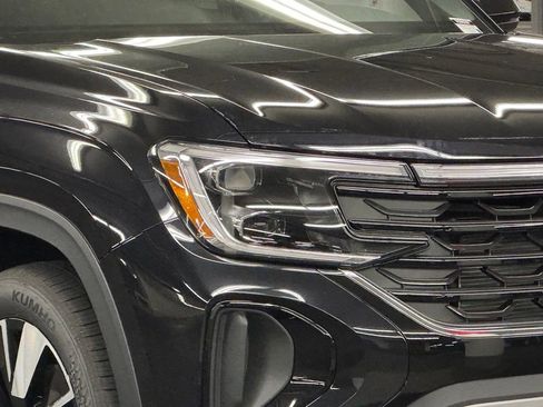 New 2026 Volkswagen Atlas Cross Sport SE image 43