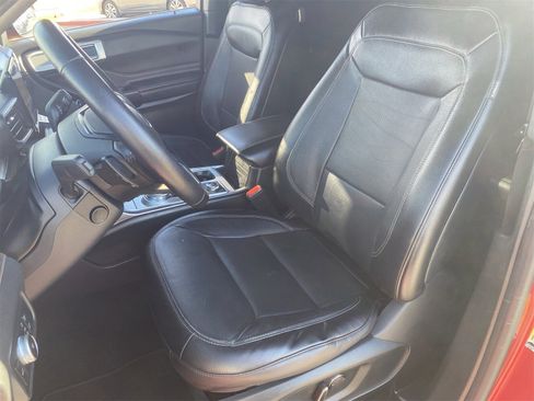 Used 2020 Ford Explorer Limited w/ Class III Trailer Tow Package image 21