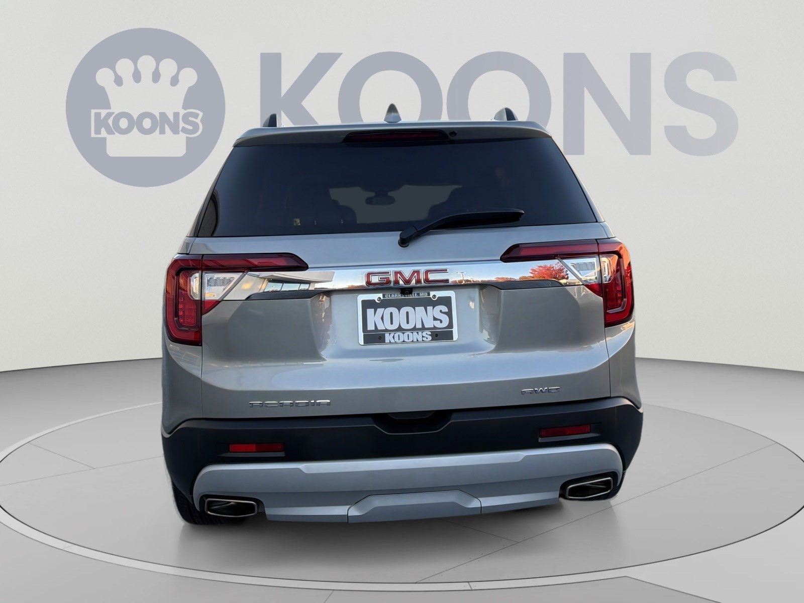 Used 2023 GMC Acadia SLT w/ Technology Package AWD/4WD image 5