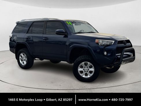 Used 2014 Toyota 4Runner SR5 image 1