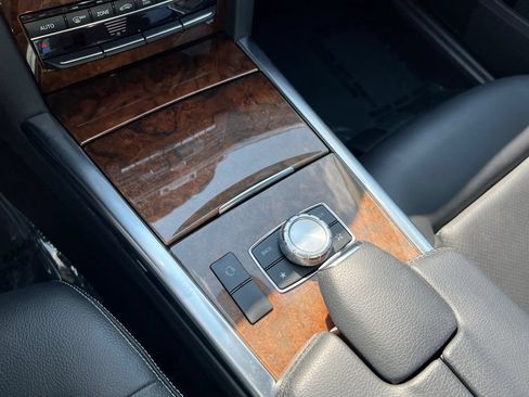 Used 2014 Mercedes-Benz E 350 Sedan image 22