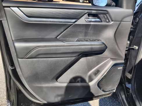 Used 2026 GMC Acadia Elevation w/ Black Edition image 22