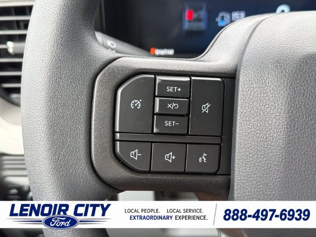 New 2026 Ford F350 4x4 Crew Cab Super Duty image 18