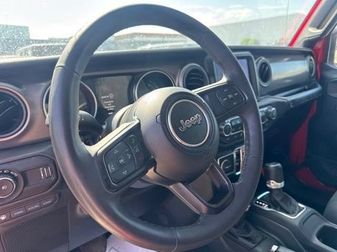Used 2023 Jeep Wrangler Unlimited w/ Cold Weather Group AWD/4WD image 10