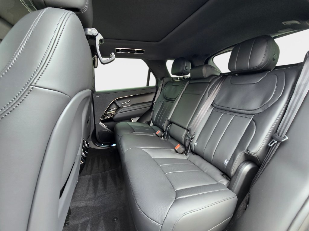 New 2027 Land Rover Range Rover Sport Dynamic SE AWD/4WD image 14