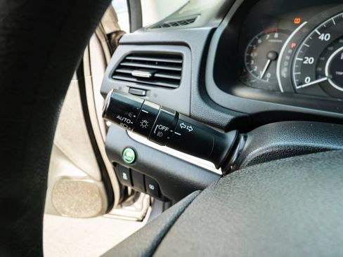 Used 2016 Honda CR-V EX image 39