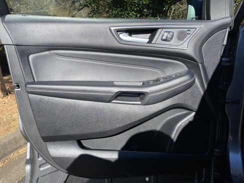 Used 2024 Ford Edge Titanium image 15