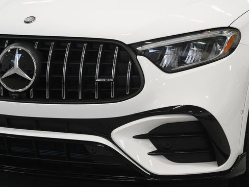 New 2026 Mercedes-Benz GLC 43 AMG 4MATIC Coupe image 9