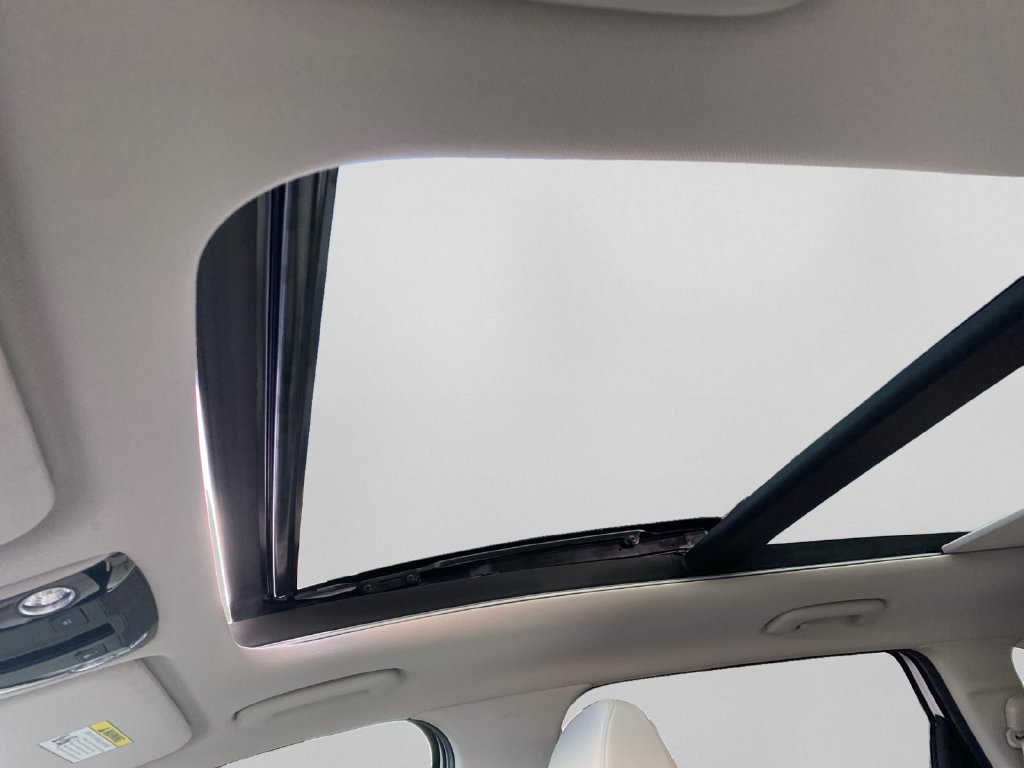 Used 2025 Kia Sorento EX w/ Panoramic Sunroof Package FWD image 13