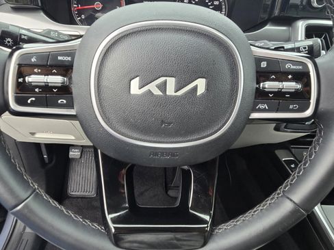 Used 2023 Kia Sorento S w/ Panoramic Sunroof Package image 49