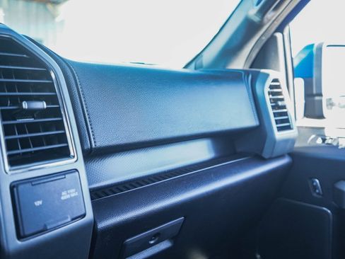 Used 2017 Ford F150 Raptor w/ Equipment Group 802A Luxury image 20