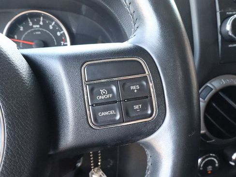 Used 2013 Jeep Wrangler Sport AWD/4WD image 25