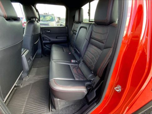 Used 2025 Nissan Frontier PRO-4X w/ Pro Premium Package image 20