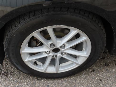 Used 2017 Ford Focus SE image 14