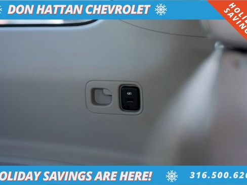 Used 2023 GMC Acadia SLT image 29