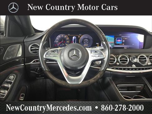 Used 2018 Mercedes-Benz S 560 4MATIC Sedan image 23