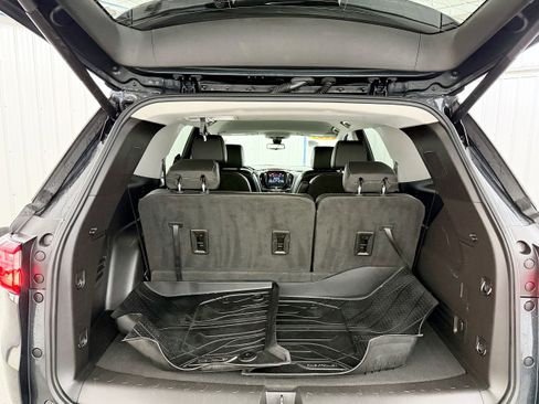 Used 2021 Chevrolet Traverse RS image 39