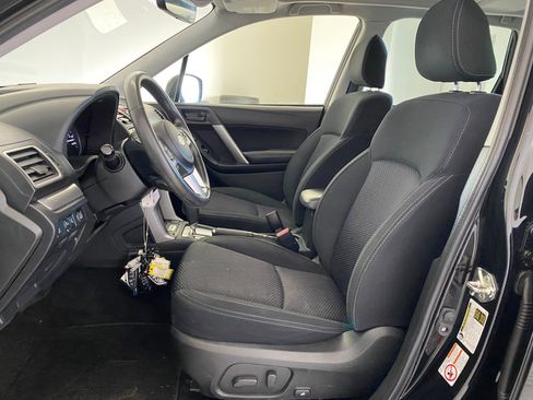 Used 2018 Subaru Forester 2.5i Premium image 4