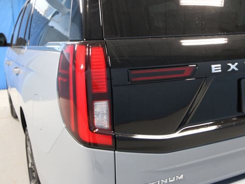 New 2026 Ford Expedition Platinum image 37