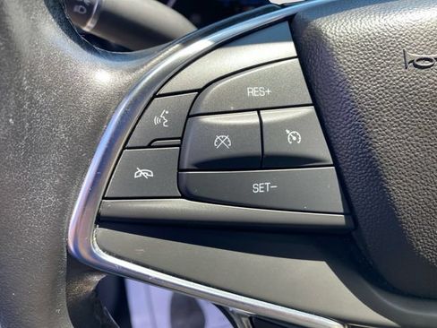 Used 2019 Cadillac XT5 AWD image 19