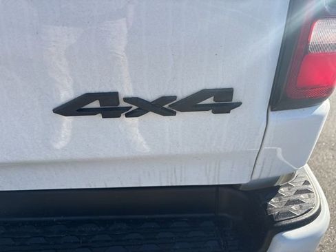 Used 2021 RAM 1500 Big Horn image 15