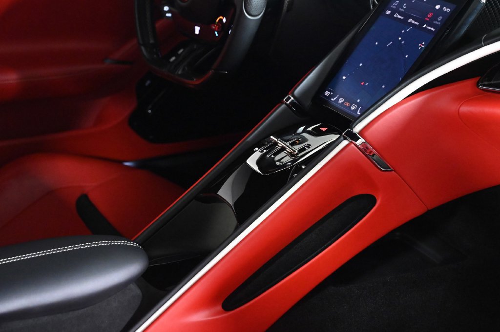 Certified 2023 Ferrari Roma RWD image 23