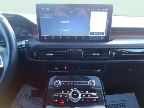 Used 2023 Lincoln Nautilus Reserve w/ Equipment Group 201A image 15