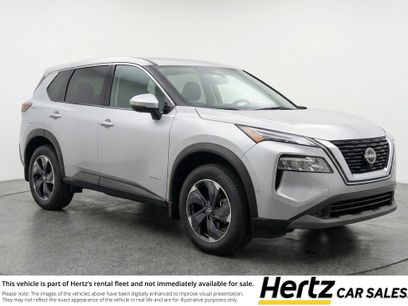 Used 2025 Nissan Rogue SV