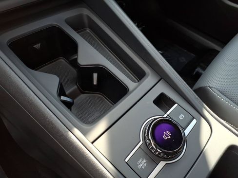 New 2026 Volkswagen Tiguan SE AWD/4WD image 18