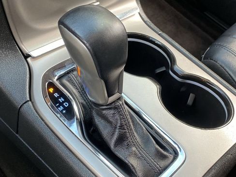 Used 2018 Jeep Grand Cherokee Limited image 25