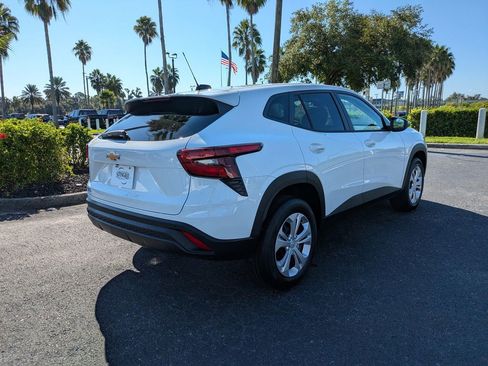 New 2026 Chevrolet Trax LS w/ Driver Confidence Package image 4