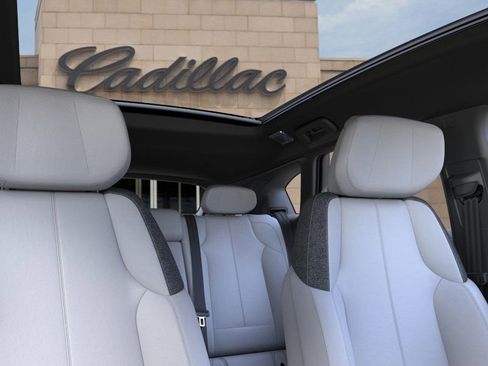 New 2026 Cadillac Optiq Luxury 1 image 24