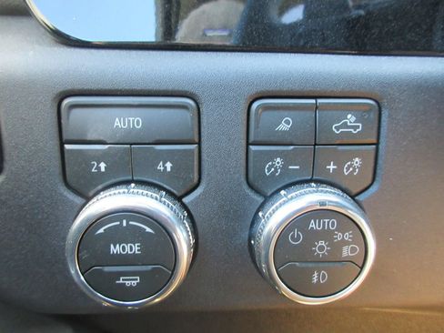 New 2026 GMC Sierra 1500 Elevation w/ Elevation Premium Package AWD/4WD image 20