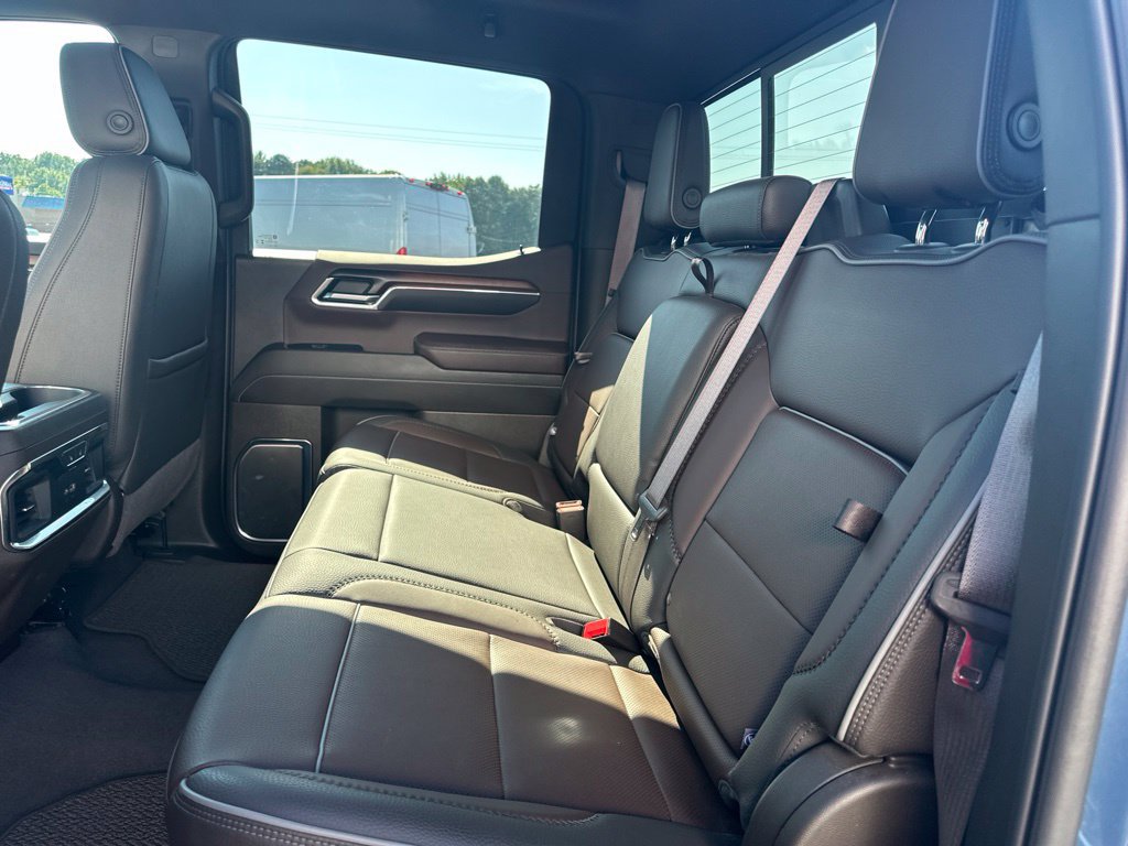 Used 2024 GMC Sierra 1500 Denali w/ Technology Package AWD/4WD image 38
