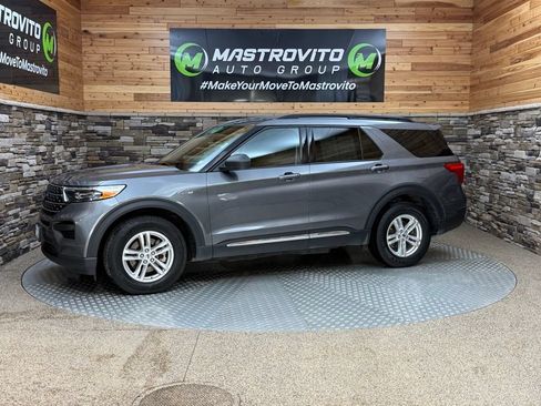 Used 2021 Ford Explorer XLT AWD/4WD image 6