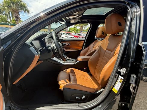 Used 2019 BMW 330i Sedan w/ Driving Assistance Package RWD image 9