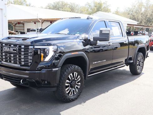 Used 2025 GMC Sierra 2500 Denali Ultimate image 4