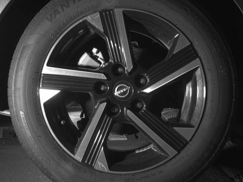 Used 2024 Nissan Sentra SV image 15