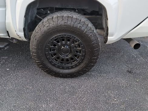 Used 2024 Toyota Tacoma SR5 image 7