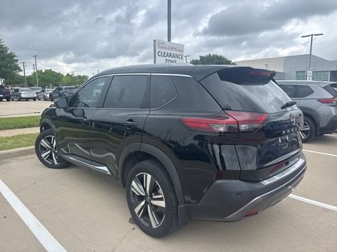 Used 2023 Nissan Rogue SL w/ SL Premium Package image 4