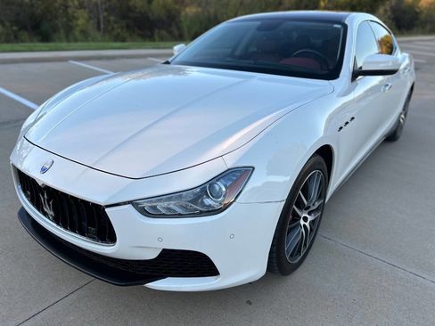 Used 2017 Maserati Ghibli image 2